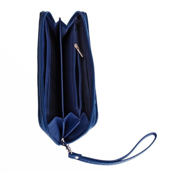 NFL Denver Broncos Pebble Zip Organizer Wallet - Picture 2 of 3